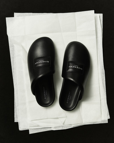 Givenchy - © Lambert | Lambert