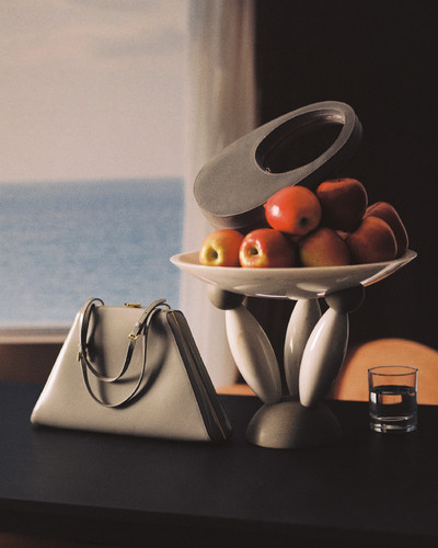 L’Officiel Italia - © Lambert | Lambert