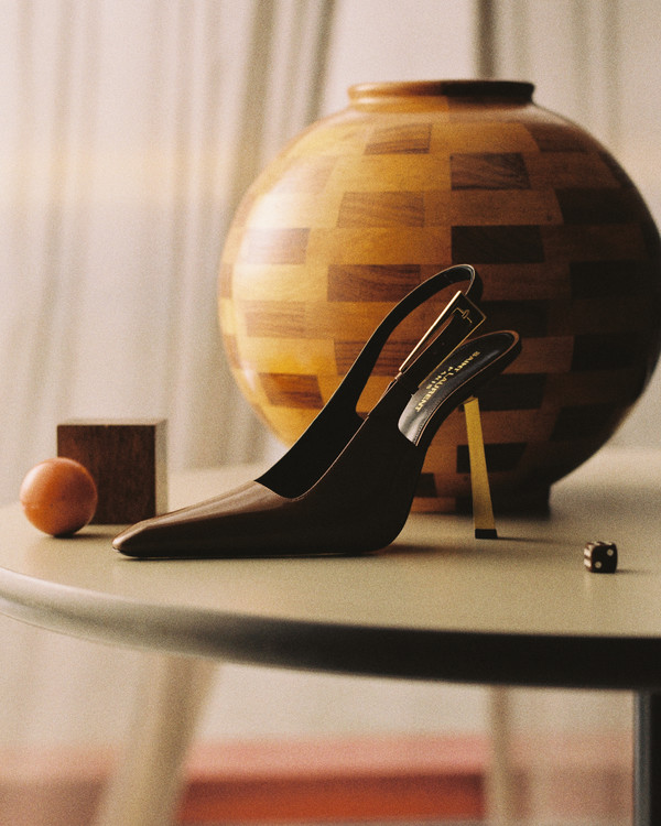 L'Officiel Italia - © Lambert | Lambert