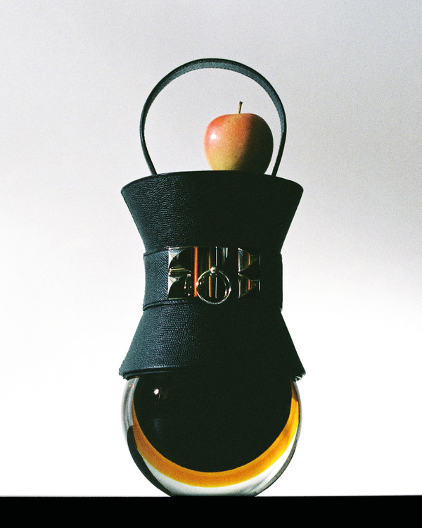 L'Officiel Italia - © Lambert | Lambert