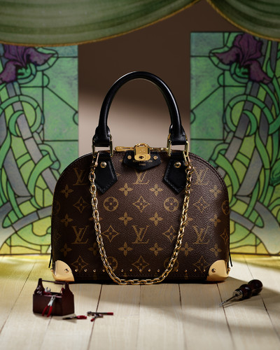 Louis Vuitton - Father’s & Mother’s Day - © Lambert | Lambert