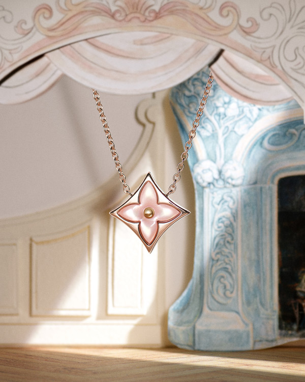 Louis Vuitton - Father's & Mother's Day - © Lambert | Lambert