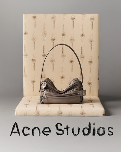 Acne Studios - © Lambert | Lambert