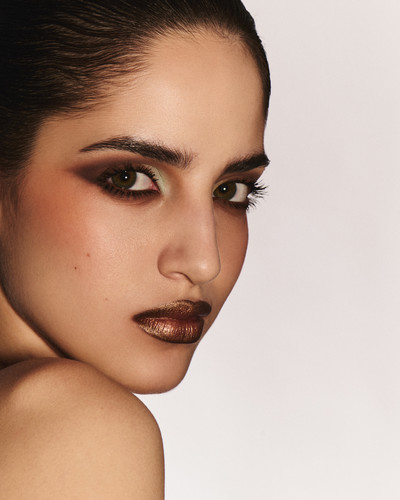 Beauty with Jeez Hill - © Lambert | Lambert