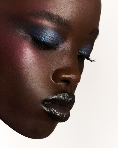 Beauty with Jeez Hill - © Lambert | Lambert