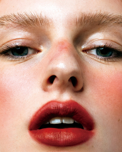 Puss Puss x Valentino Beauty - © Lambert | Lambert