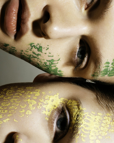 Tush - © Lambert | Lambert