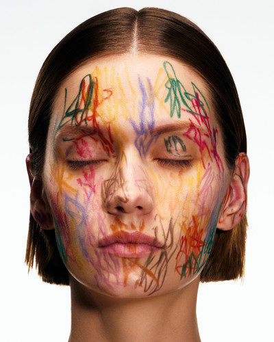 Wallpaper Beauty - © Lambert | Lambert