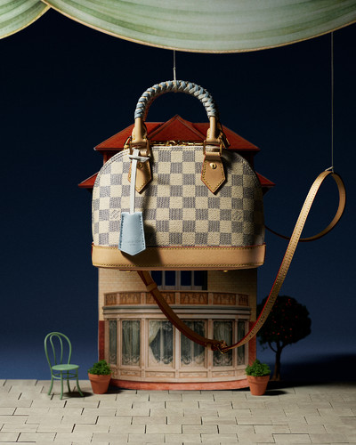 Louis Vuitton - Mother & Father’s Day 2026 - © Lambert | Lambert