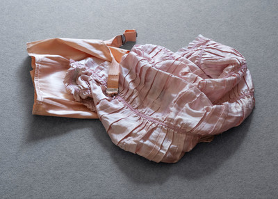 Peaches - © Lambert | Lambert