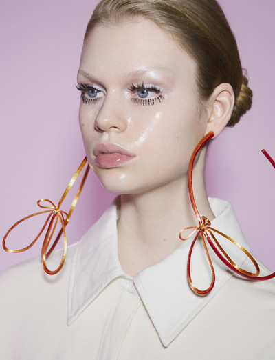 Revue Magazine - © Lambert | Lambert