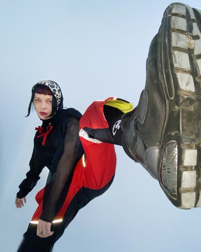 ANDREA CREWS X FEMME D INTERIEUR - © Lambert | Lambert