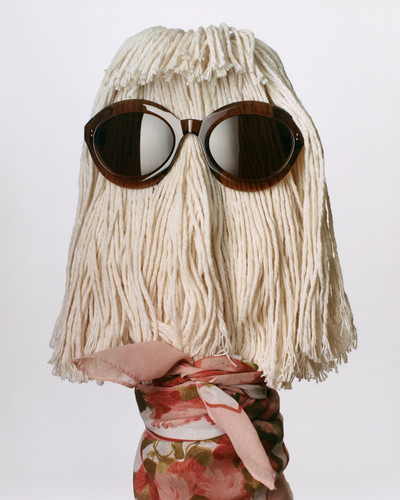 Paper Boy - Mop Heads - © Lambert | Lambert