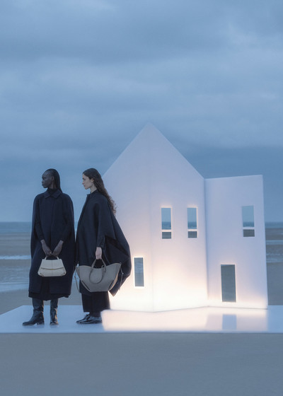 Polène - © Lambert | Lambert