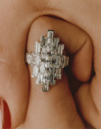 Harper’s BAZAAR France - © Lambert | Lambert