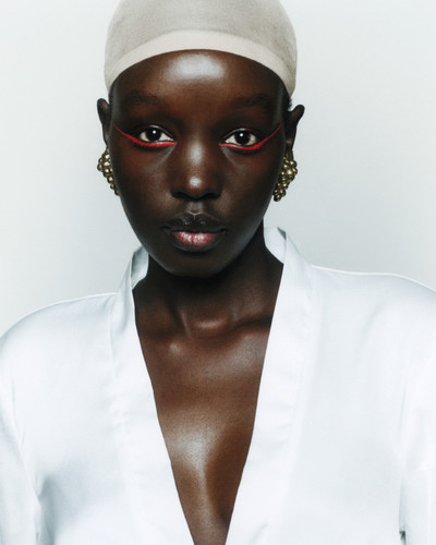 BEAUTY-FP - © Lambert | Lambert