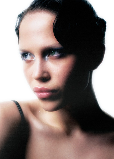 Dazed Beauty - © Lambert | Lambert