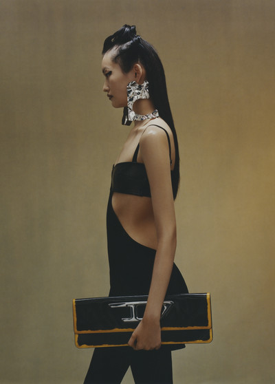 Interlope Magazine - Chanel - © Lambert | Lambert