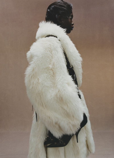Interlope Magazine - Chanel - © Lambert | Lambert