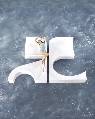 Courrèges - Swimwear 2026 - © Lambert | Lambert