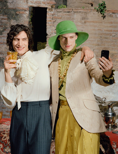 Dust - © Lambert | Lambert