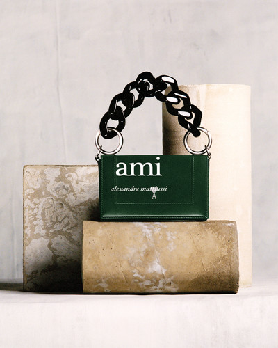 Ami Campaign - © Lambert | Lambert